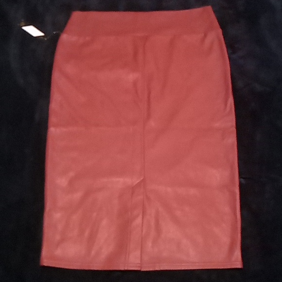 Lularde Elegant.Pleather Skirt..Sz.2xl - Picture 3 of 3